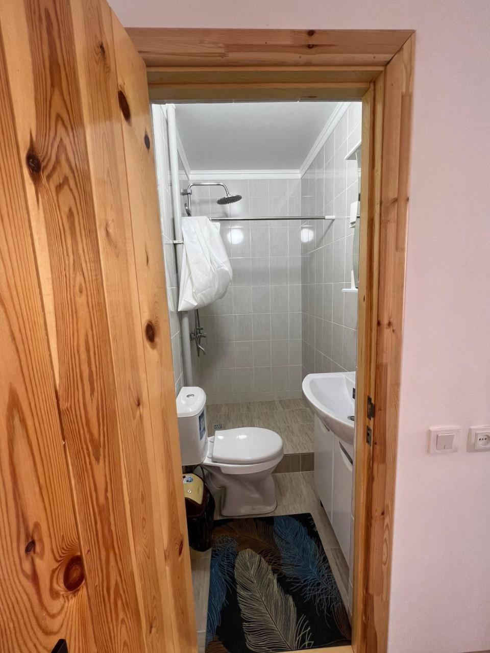 Kezgin Guest House Naryn Экстерьер фото