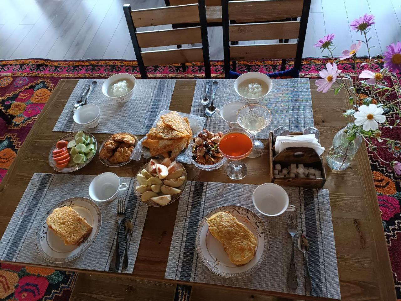 Kezgin Guest House Naryn Экстерьер фото
