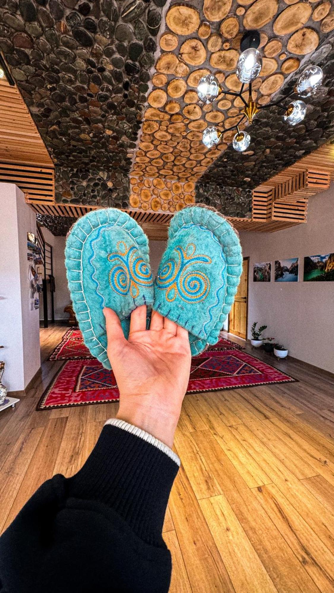 Kezgin Guest House Naryn Экстерьер фото
